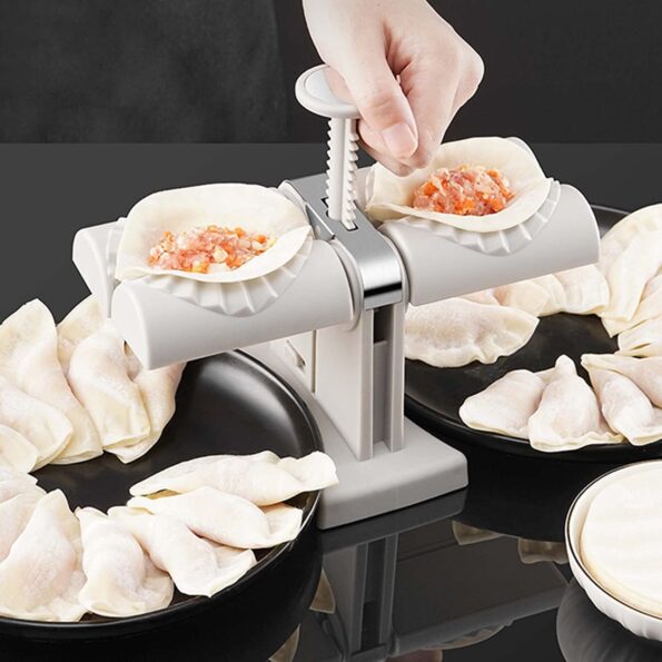 dumpling-maker-machine